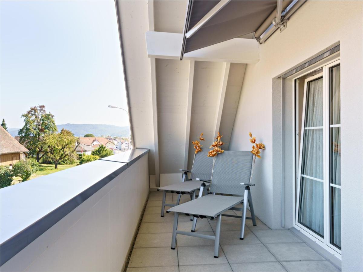 Exklusive 4.5 Zimmer Wohnung Fuer Familien Und Business Eschenz エクステリア 写真